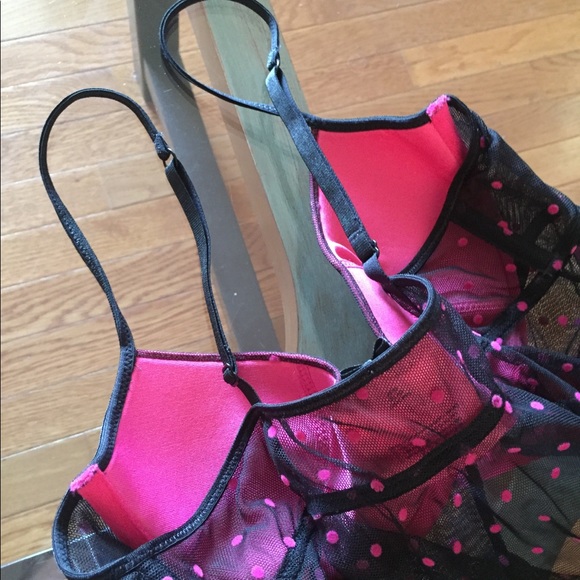 VS Nightie 34B - Picture 5 of 12